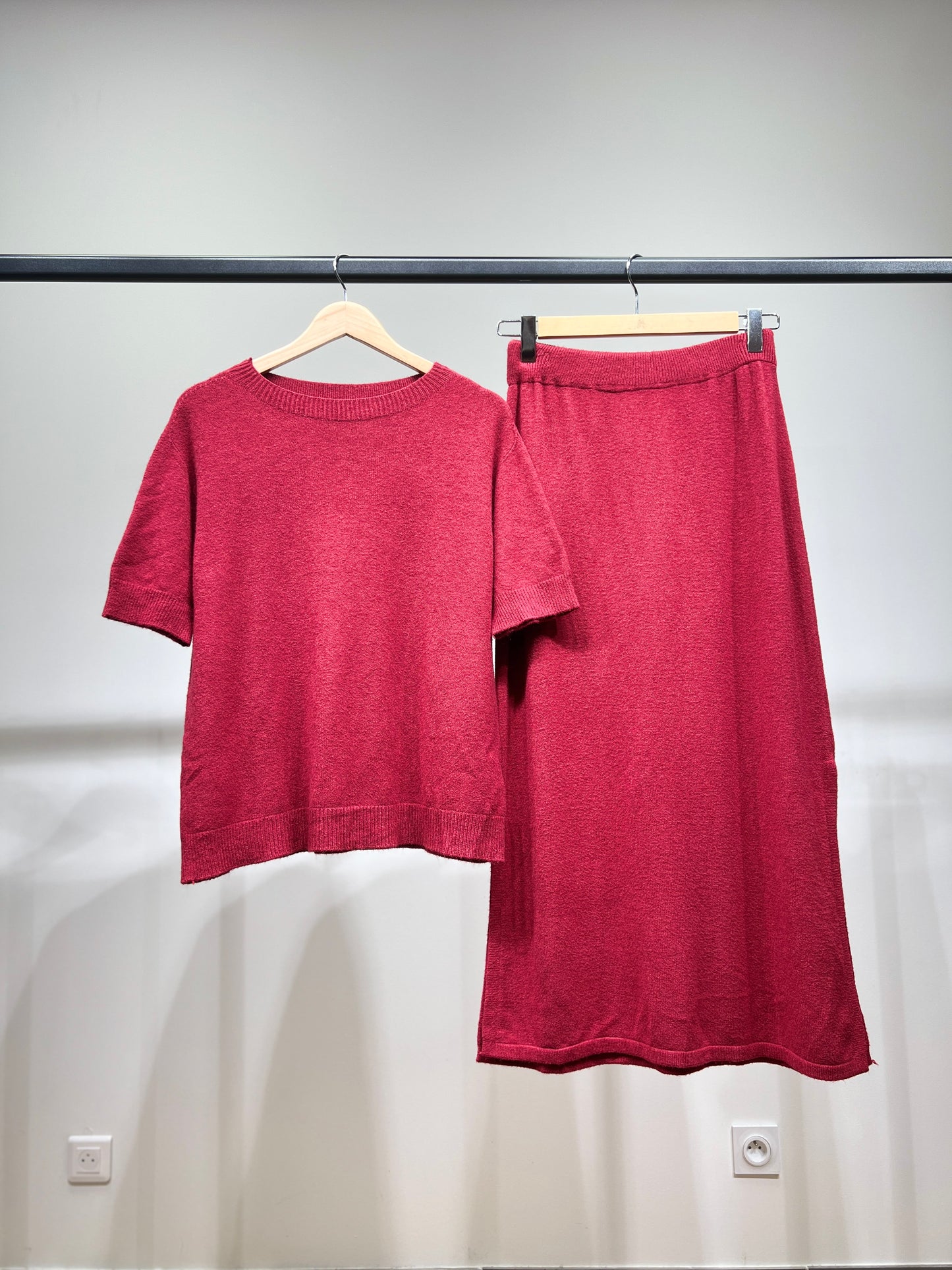 Ensemble Pull Jupe Manche Courte Bords-Côtes à Fente