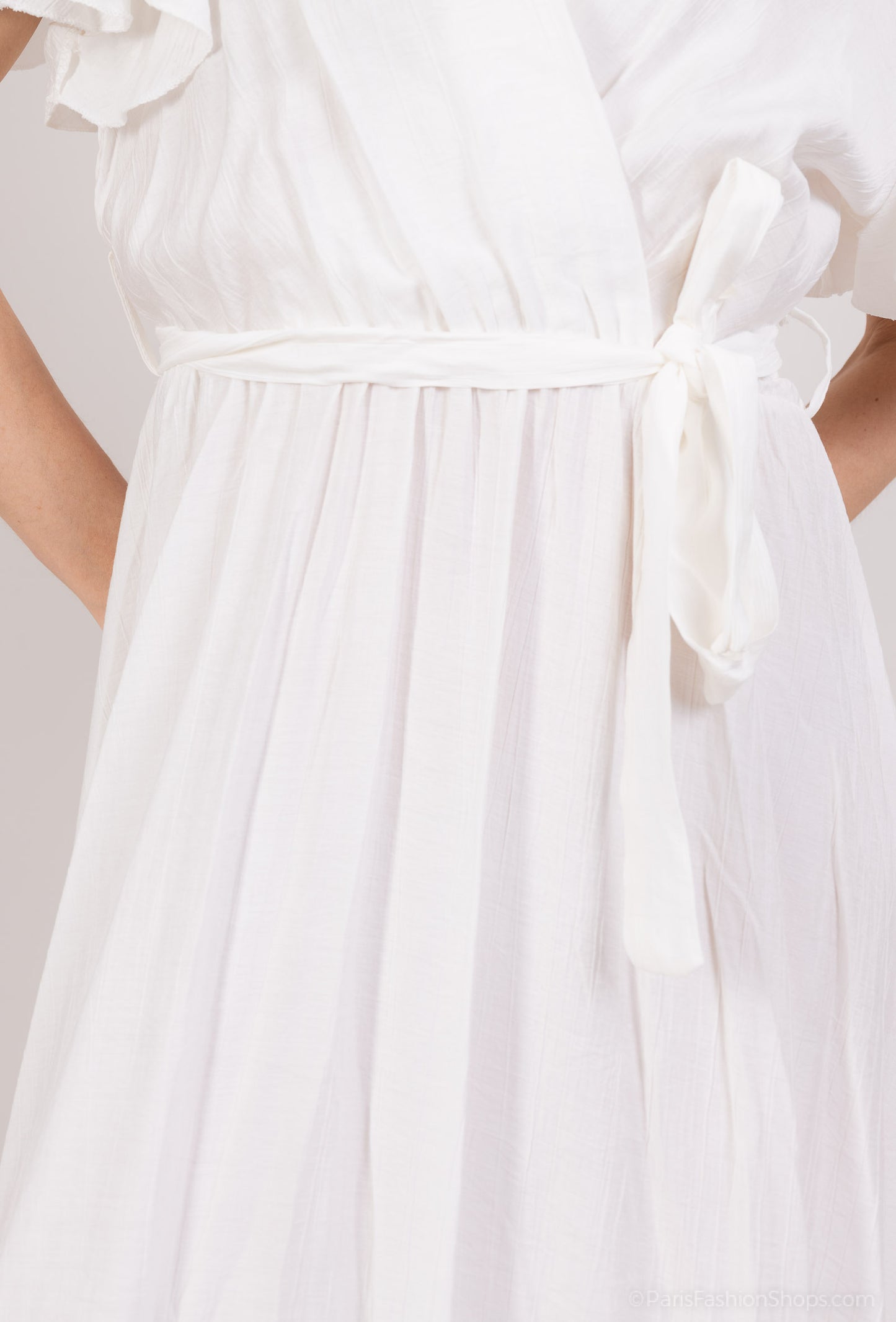 Robe Maxi Cache Cœur à Manches Papillon & Ceinture