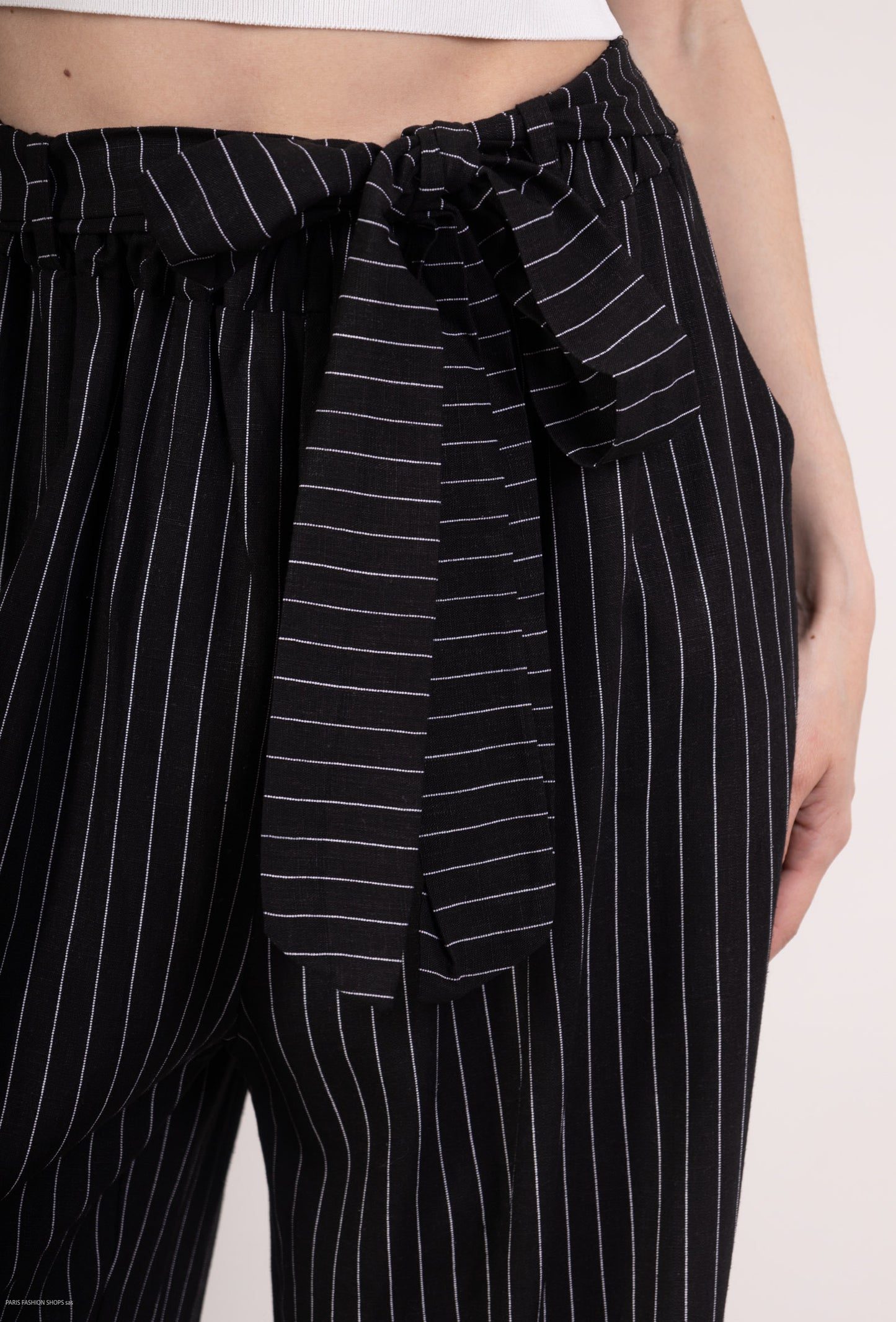 Pantalon Jupe Large Rayé à Ceinture Textile