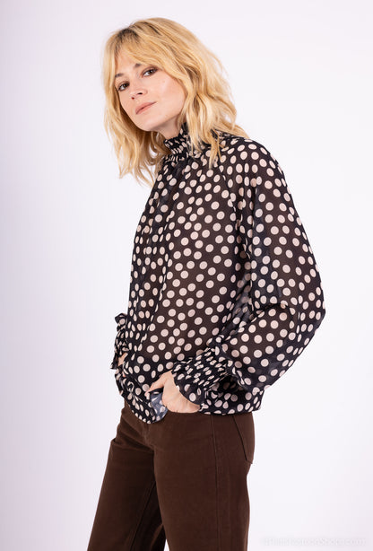 Blouse Col Montant Et Poignets Smocké Mousseline À Motifs