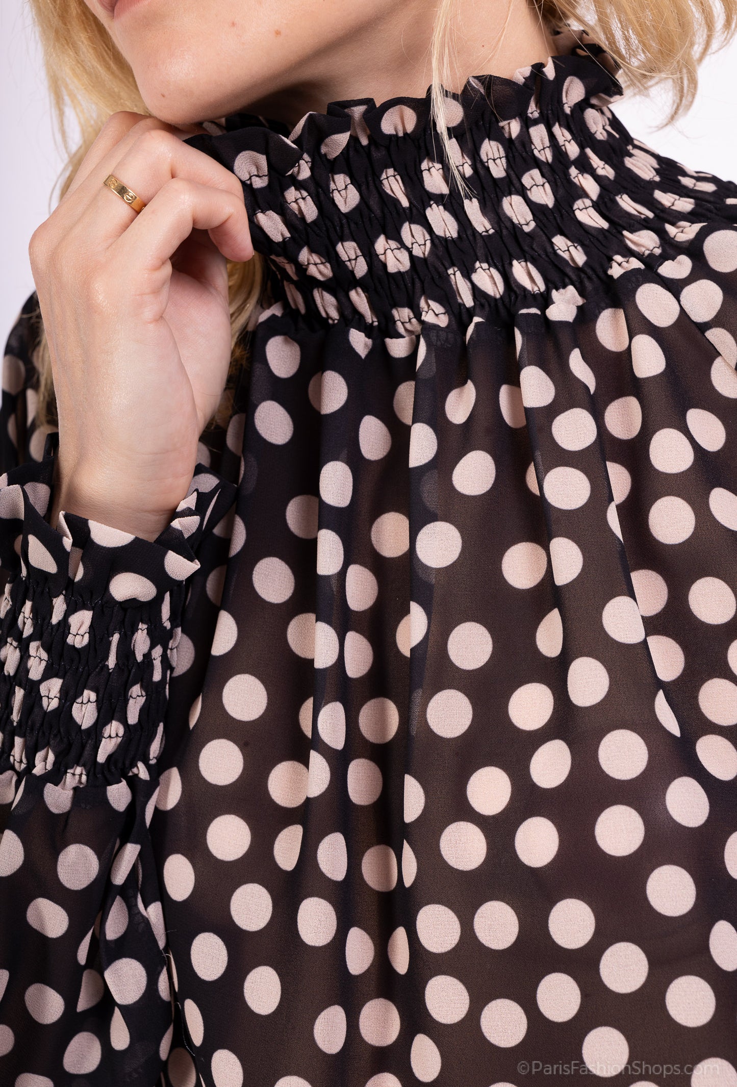 Blouse Col Montant Et Poignets Smocké Mousseline À Motifs